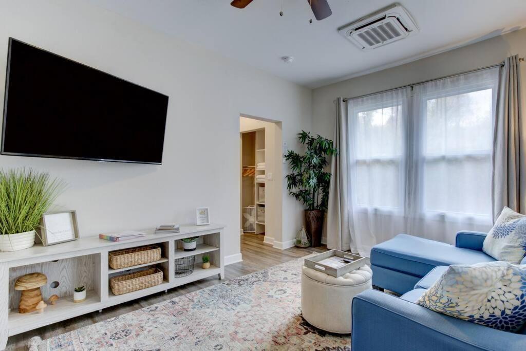 Spring Bungalow - A Cozy Getaway In Downtown Hot Springs! Eksteriør billede
